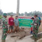 Babinsa Koramil 04/PP Serma Suriman Beserta Rekan-rekan Babinsa Rutin Melaksanakan Patroli Karhutla IMG-20260916-WA0020
