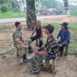 Babinsa Ramil 04 Pasirpenyu di Desa Pelangko Gelar Komsos, Tekankan Pentingnya Keamanan dan Kebersihan Lingkungan IMG-20261024-WA0020